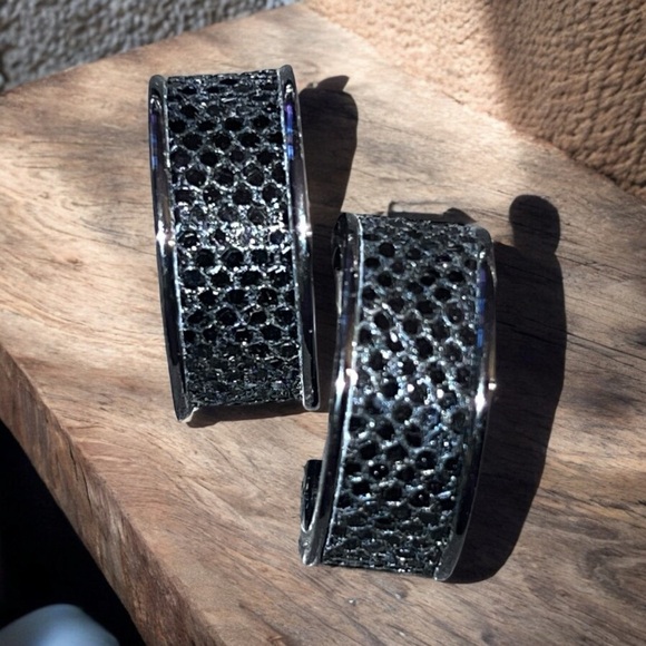 Gunmetal Black Silver Tone Hoop Earrings - Picture 1 of 3